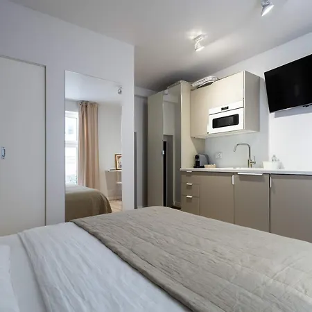 Apartament Stylish Victus Near The Promenade In By Renters