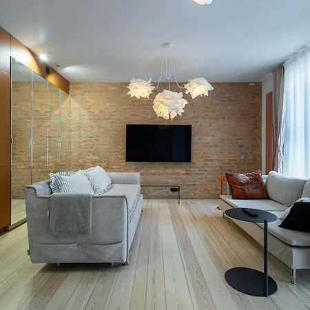 Apartament Stylish Victus Near The Promenade In By Renters *
