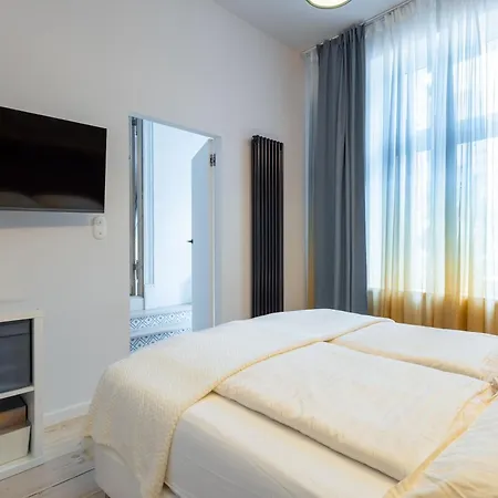 Apartament Stylish Victus Near The Promenade In By Renters